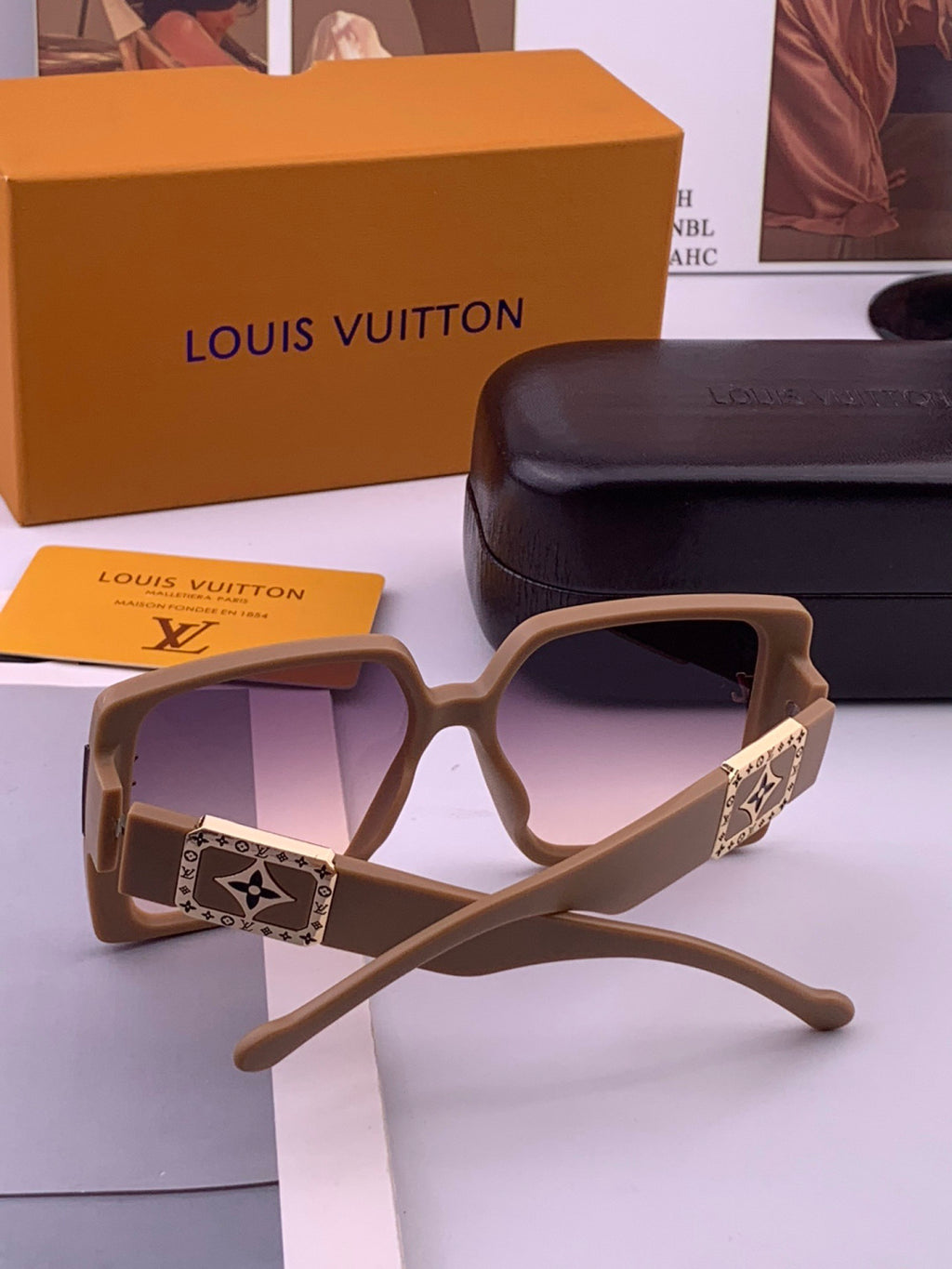Louis Vuitton L97003 Square Black Lens Sunglasses for Men & Women - 486118 - detail image 6