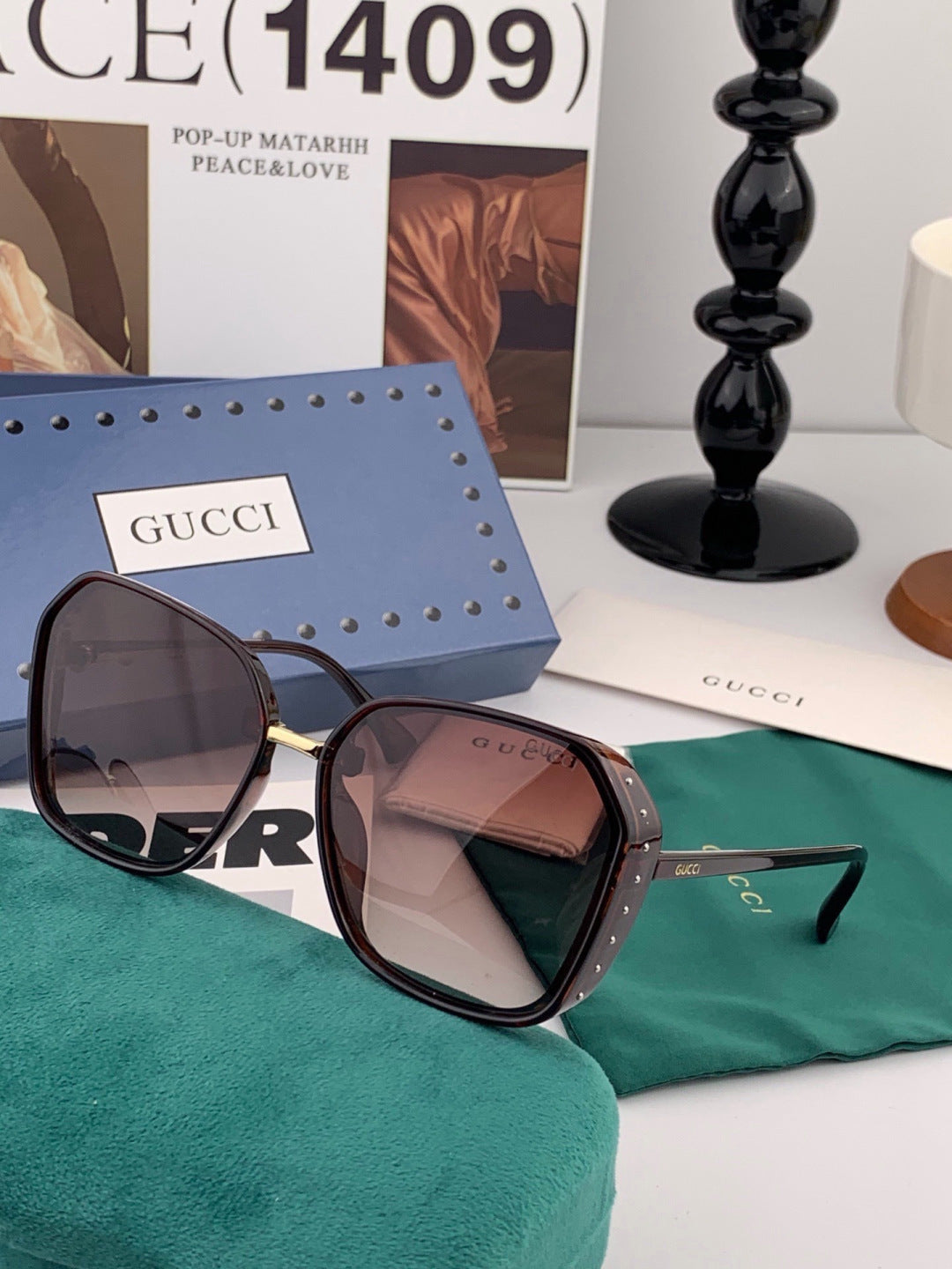 Gucci G14900 Polarized Square Gold Lens Sunglasses for Men & Women - detail image 2