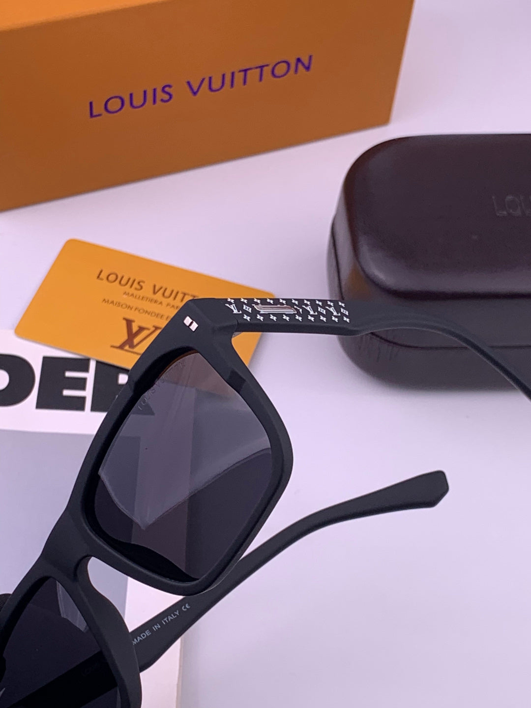 Louis Vuitton L8510 Square Brown Lens Sunglasses for Men & Women - detail image 3
