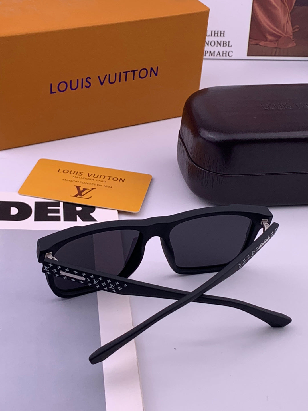Louis Vuitton L8510 Square Brown Lens Sunglasses for Men & Women - detail image 6
