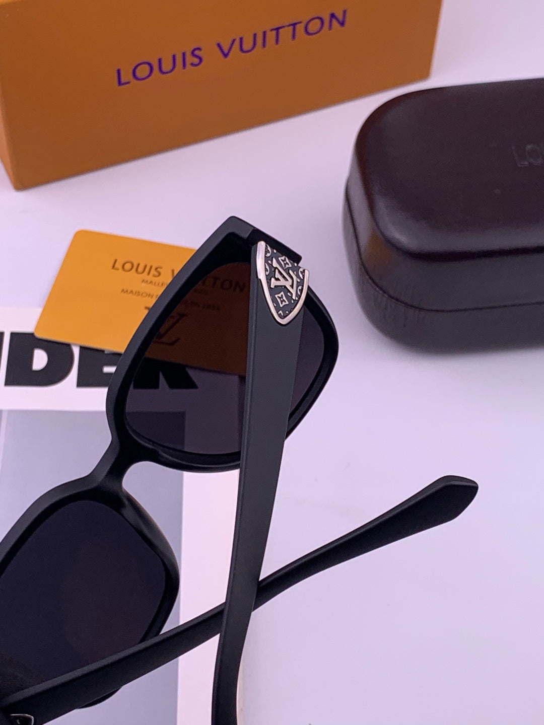 Louis Vuitton L7511 Square Brown Lens Sunglasses for Men & Women - detail image 5