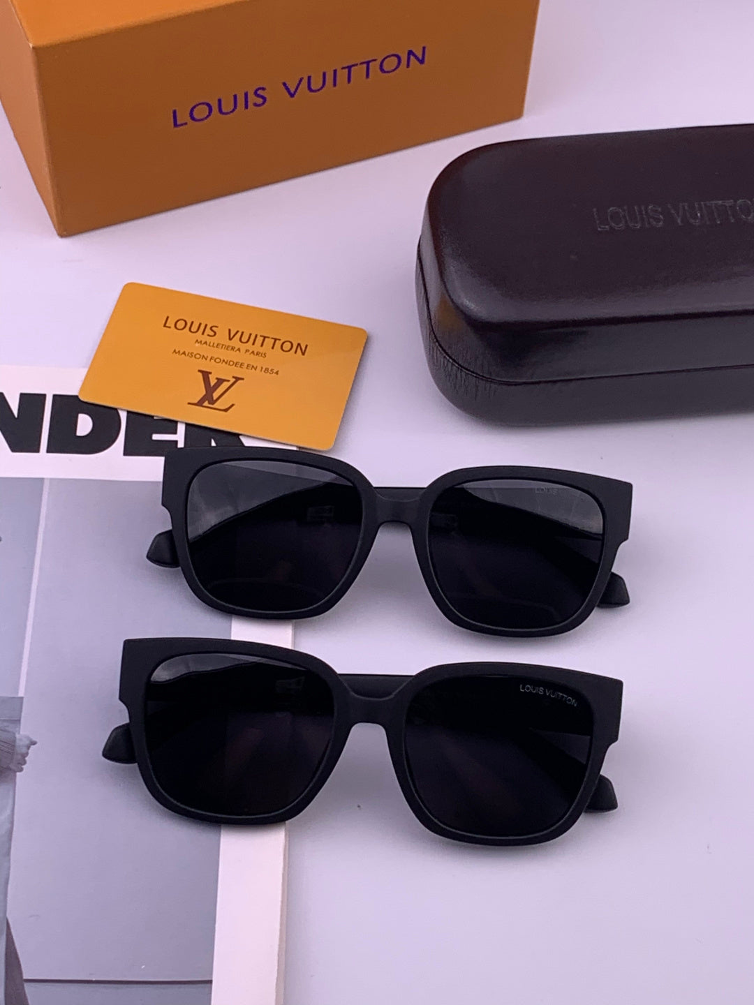 Louis Vuitton L7511 Square Brown Lens Sunglasses for Men & Women - detail image 7