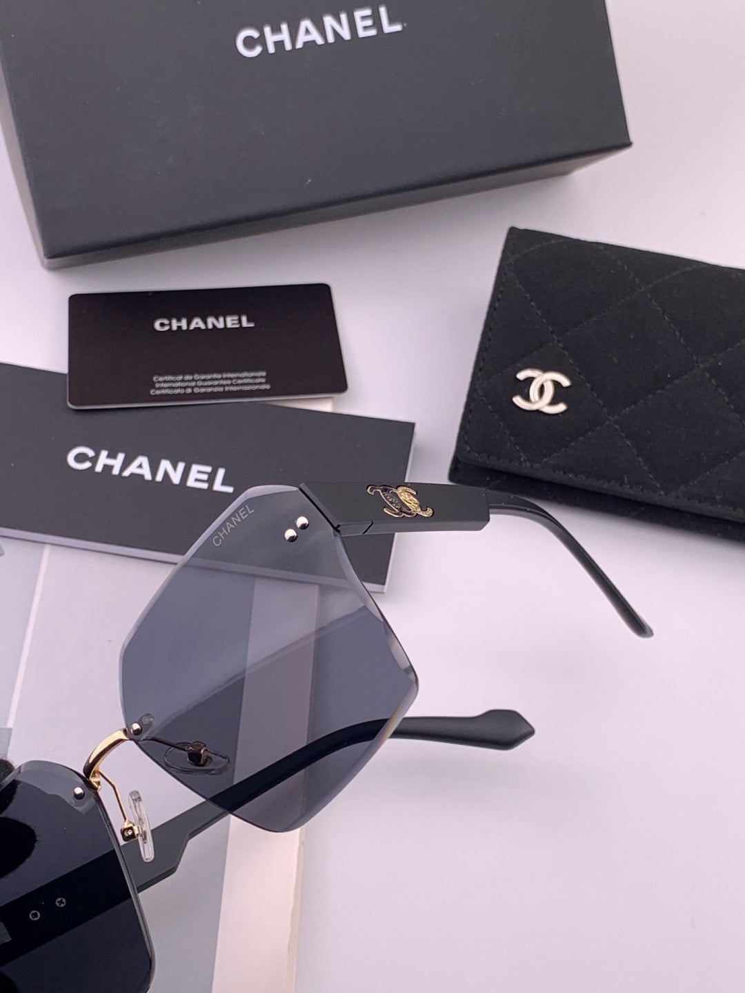 Chanel CH8851 Polarized Square Gold Lens Sunglasses for Women - detail image 3