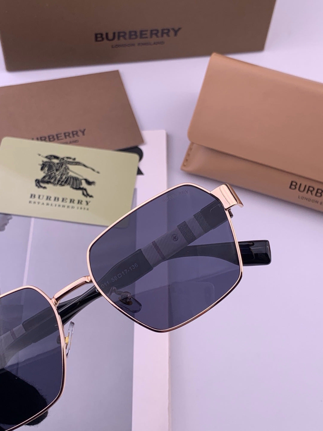 Burberry 101 Aviator Blue Lens Sunglasses for Men - 487479 - detail image 3