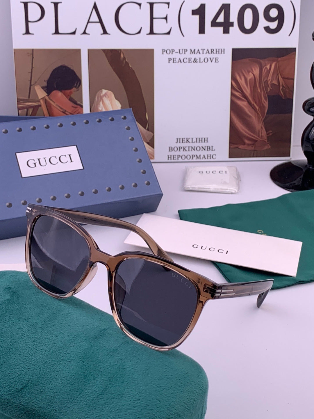 Gucci G72040 Polarized Fashion Gold Lens Sunglasses for Women - detail image 4