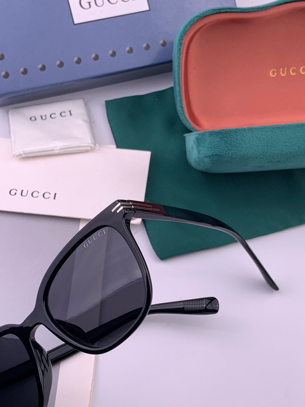 Gucci G72040 Polarized Fashion Gold Lens Sunglasses for Women - detail image 5