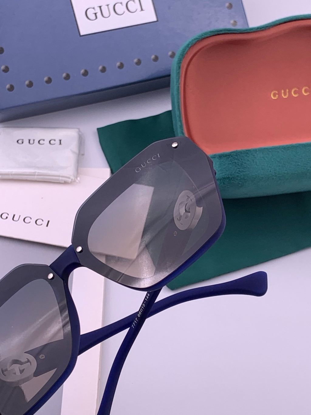 Gucci G7177 Polarized Square Black Lens Sunglasses for Women - detail image 7