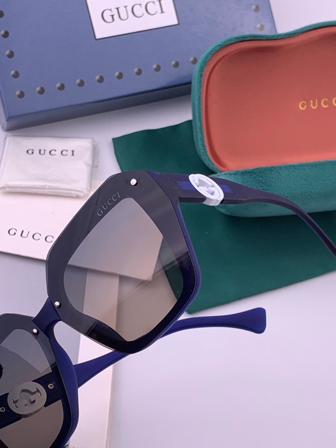 Gucci G7177 Polarized Square Black Lens Sunglasses for Women - detail image 3