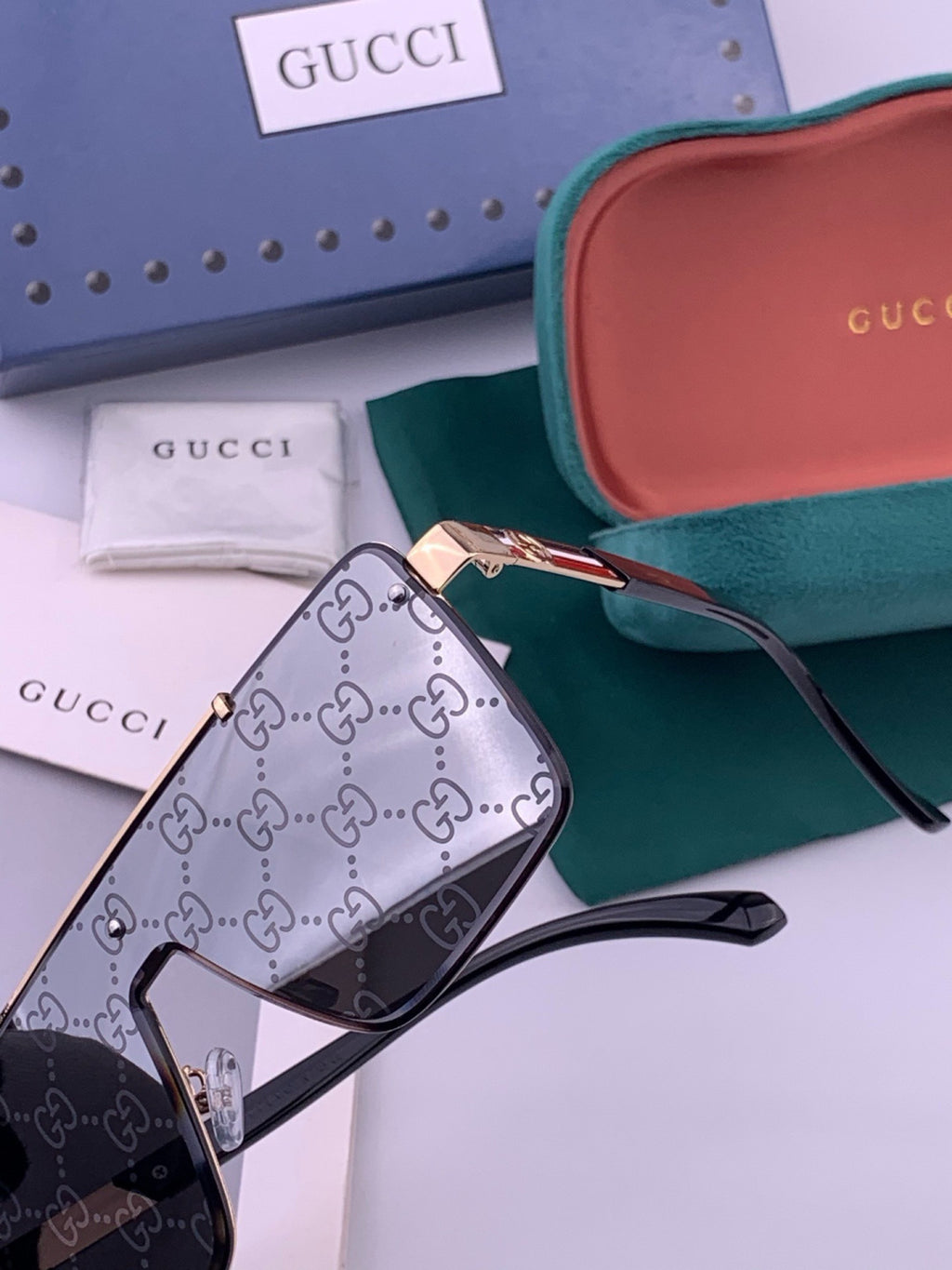 Gucci G51754 Aviator Blue Lens Sunglasses for Men & Women - detail image 4