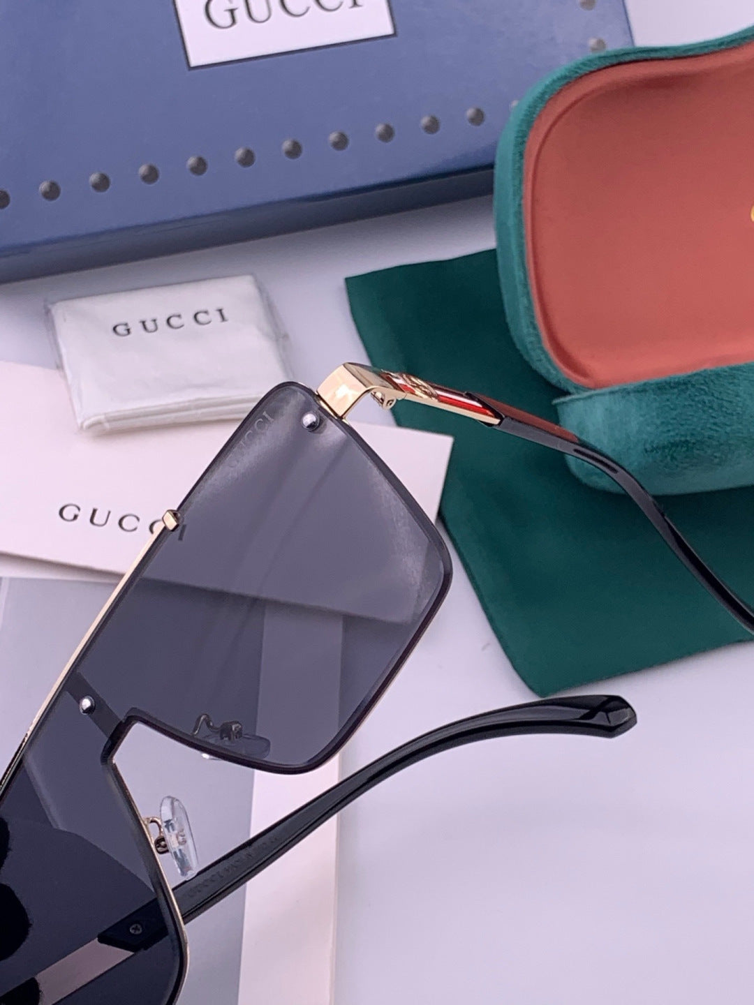 Gucci G51754 Aviator Black Lens Sunglasses for Men & Women - detail image 3