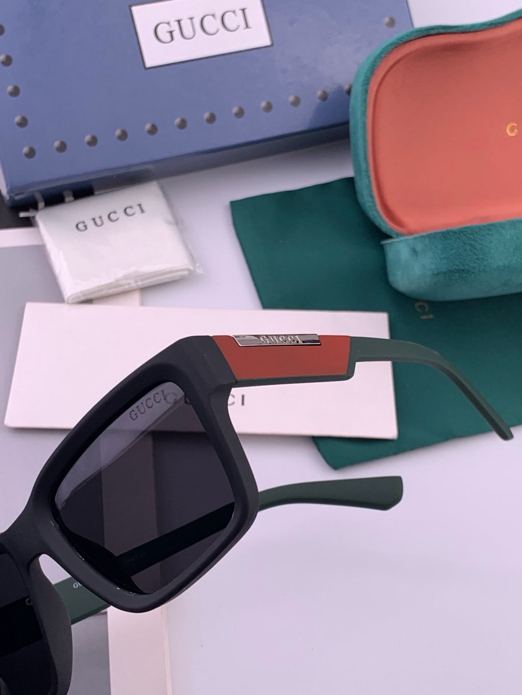 Gucci G8511 Polarized Square Red Lens Sunglasses for Women - detail image 5