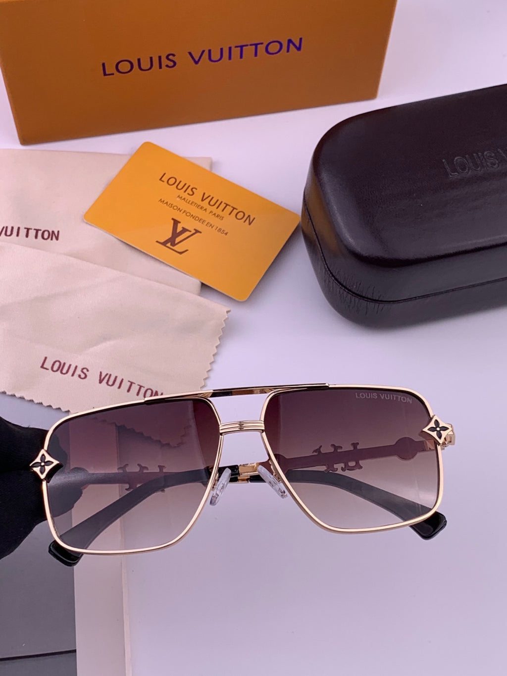 Louis Vuitton L11757 Aviator Black Lens Sunglasses for Men & Women - detail image 3