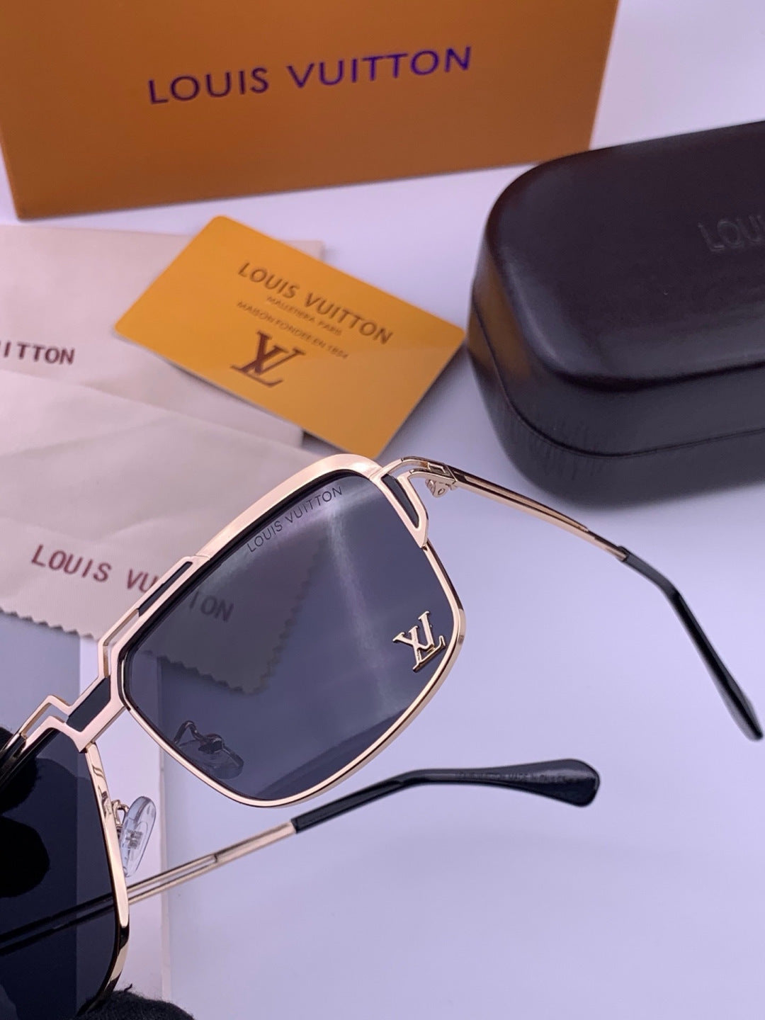 Louis Vuitton L91757 Aviator Orange Lens Sunglasses for Men & Women - detail image 2