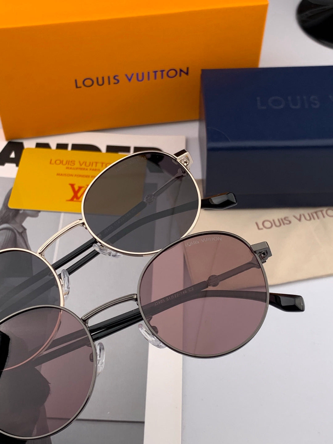 Louis Vuitton L3340 Polarized Aviator Gray Lens Sunglasses for Men & Women - detail image 5