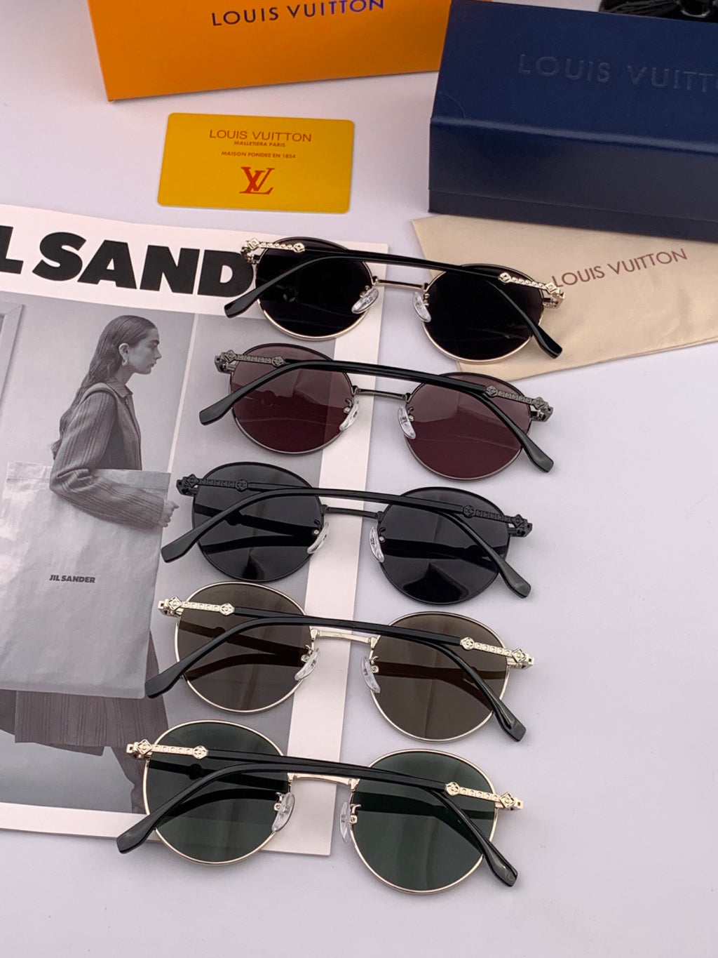Louis Vuitton L3340 Polarized Aviator Gray Lens Sunglasses for Men & Women - detail image 6