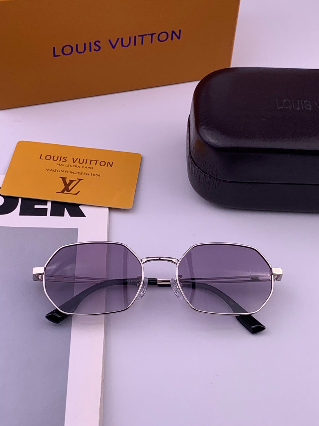 Louis Vuitton L6339 Polarized Aviator Black Lens Sunglasses for Men & Women - detail image 7
