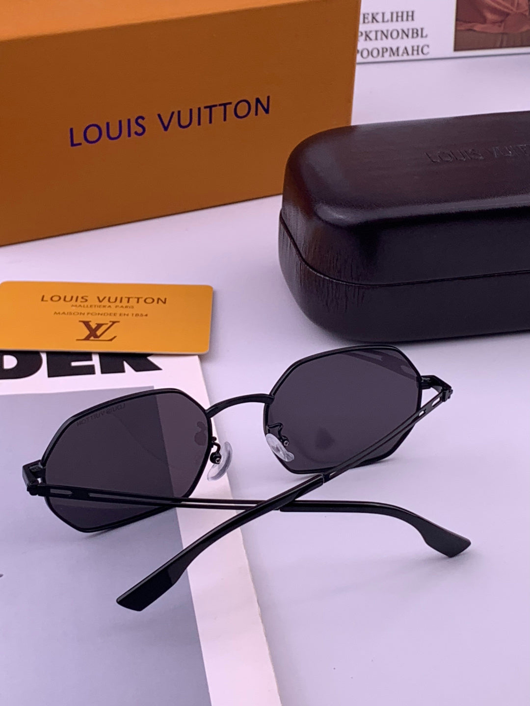 Louis Vuitton L6339 Polarized Aviator Gold Lens Sunglasses for Men & - 486293 - detail image 5