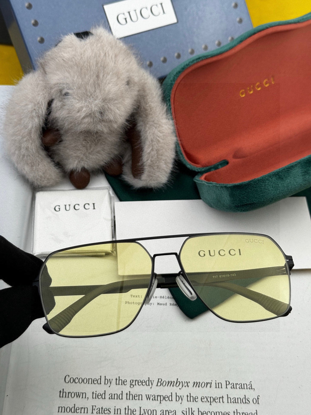 Gucci G711 Polarized Fashion Gold Lens Sunglasses for Men & Women - 486459 - detail image 2