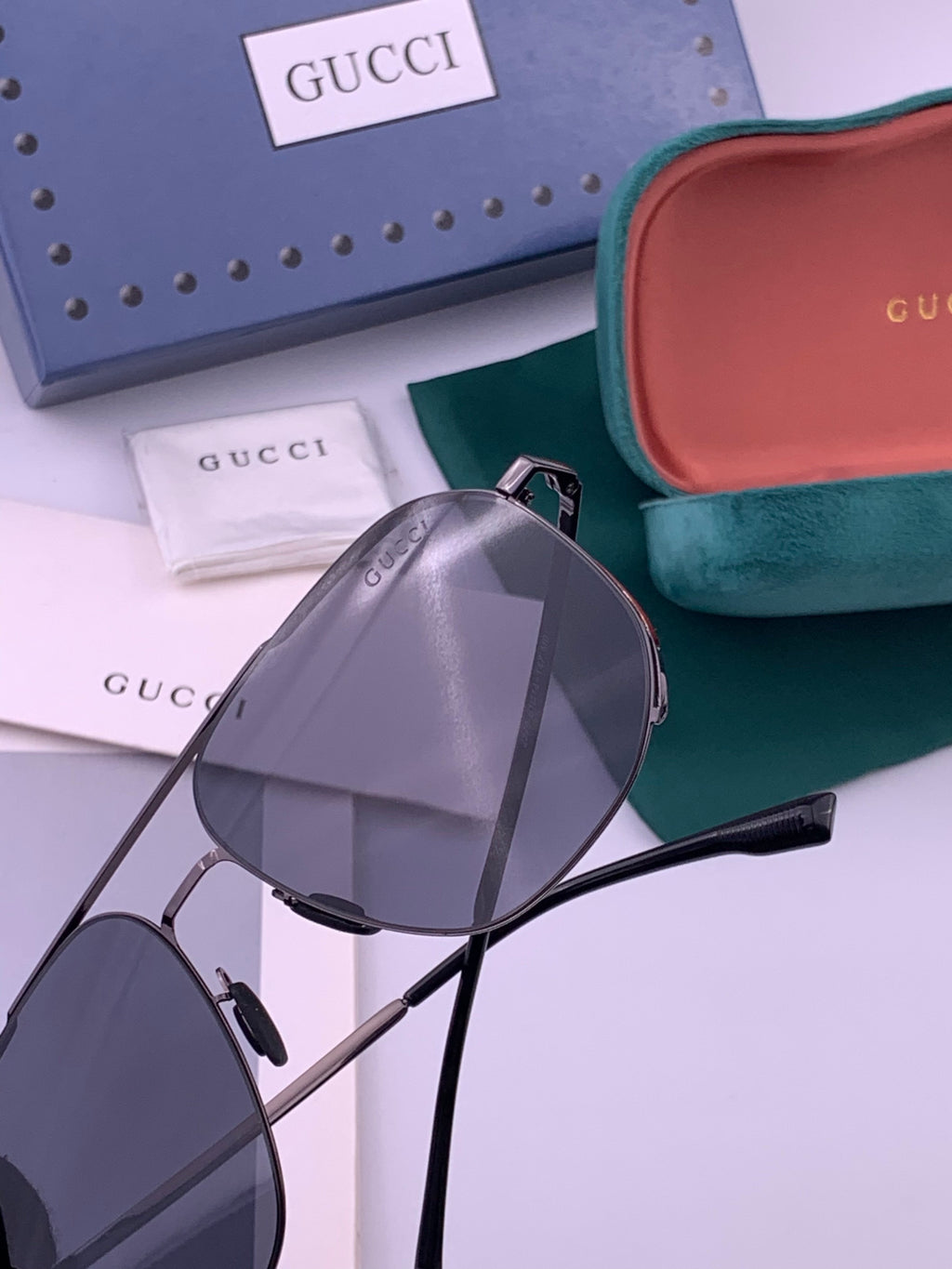 Gucci G0227 Polarized Aviator Gold Lens Sunglasses for Men - detail image 4
