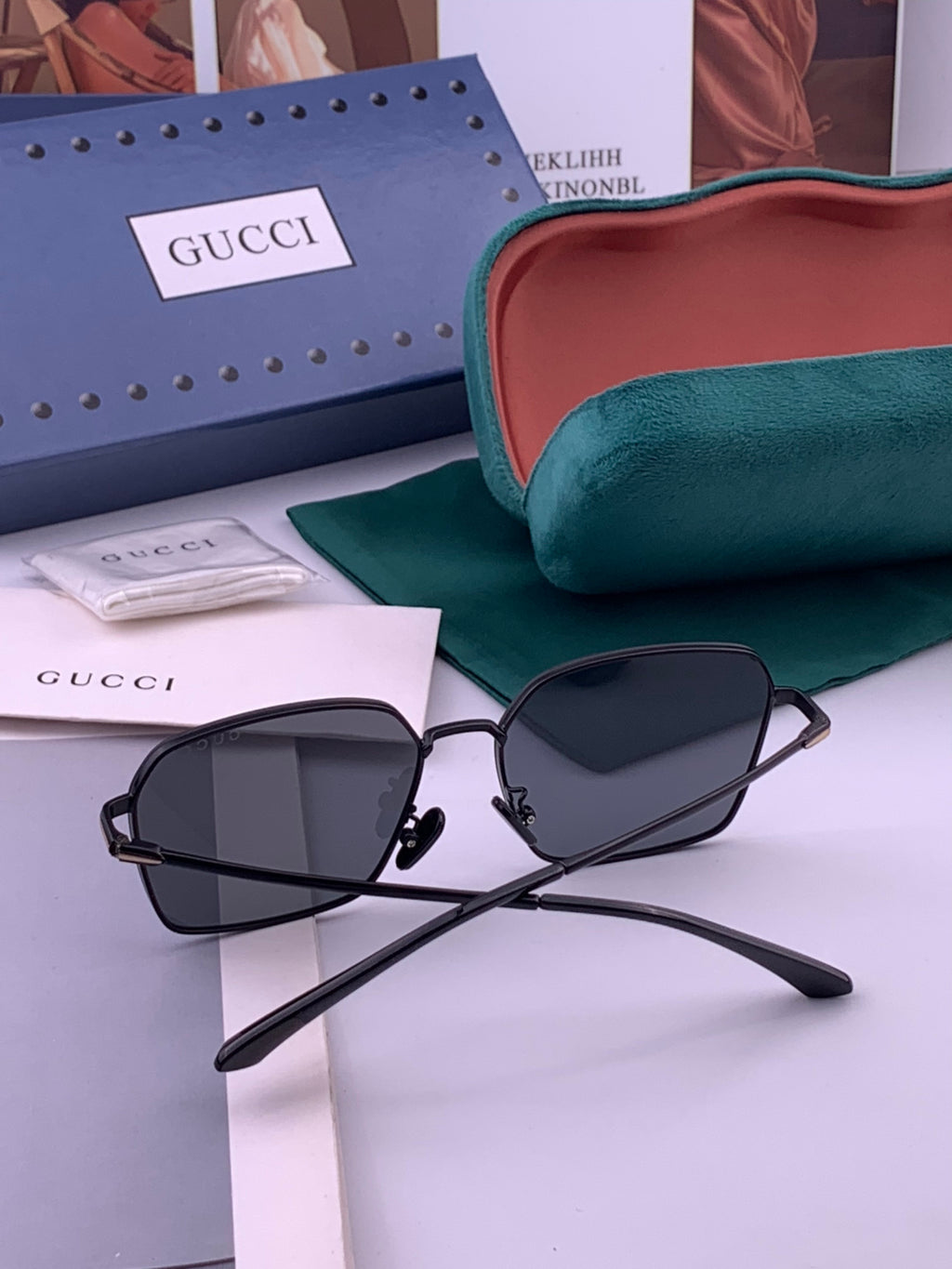 Gucci G6881 Polarized Aviator Gold Lens Sunglasses for Men - detail image 4