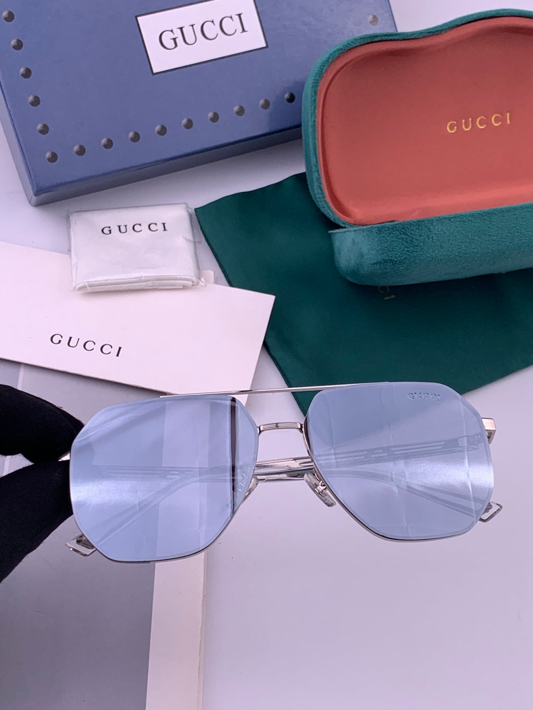 Gucci G01804 Polarized Aviator Gold Lens Sunglasses for Men