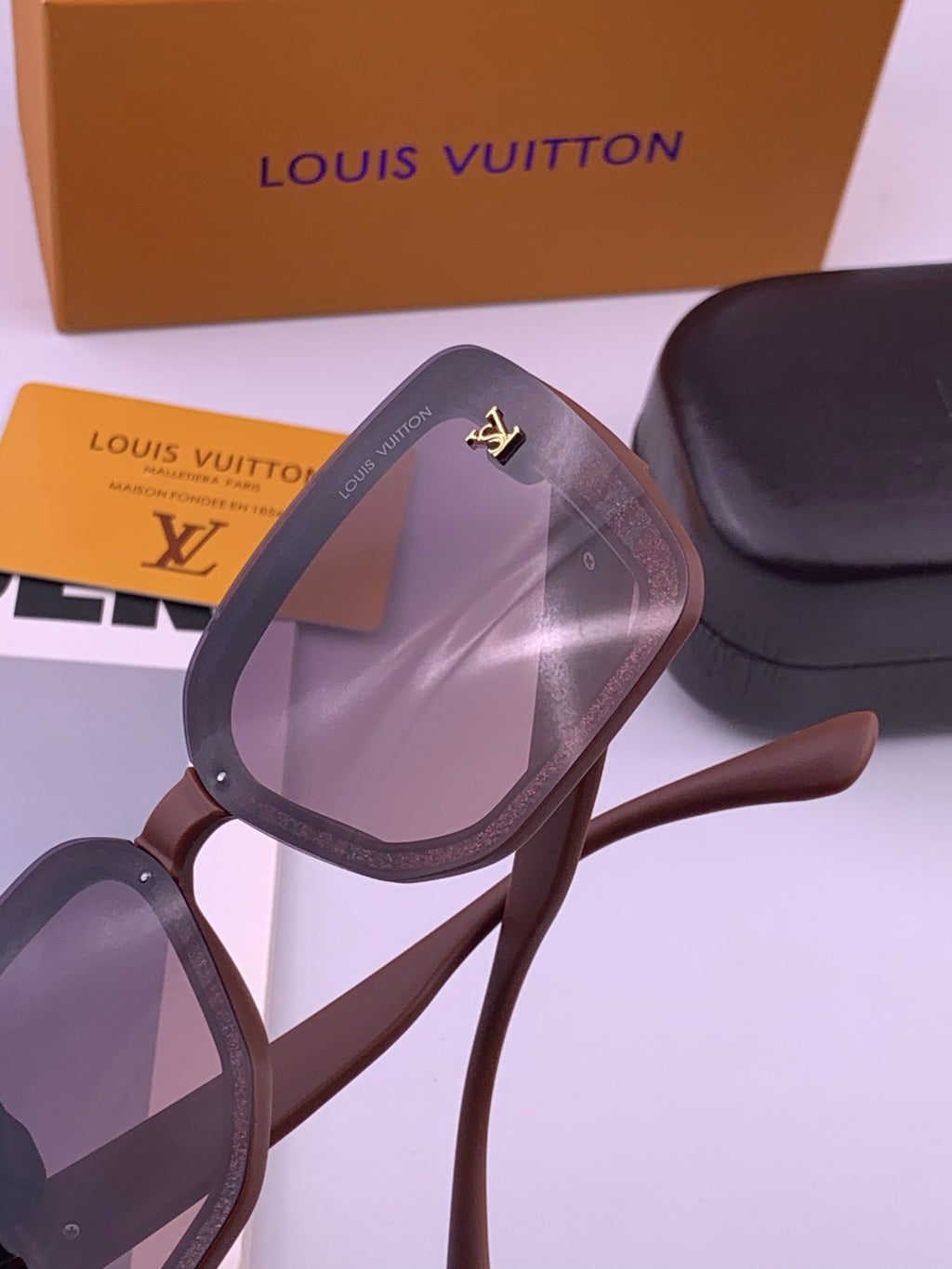 Louis Vuitton L2990 Square Black Lens Sunglasses for Men & Women - detail image 2