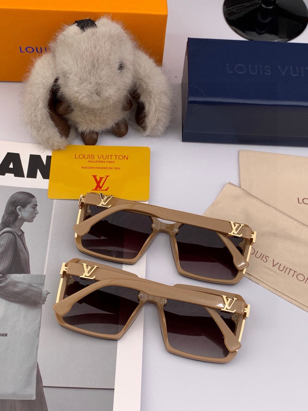 Louis Vuitton L3262 Square Red Lens Sunglasses for Men & Women - detail image 6