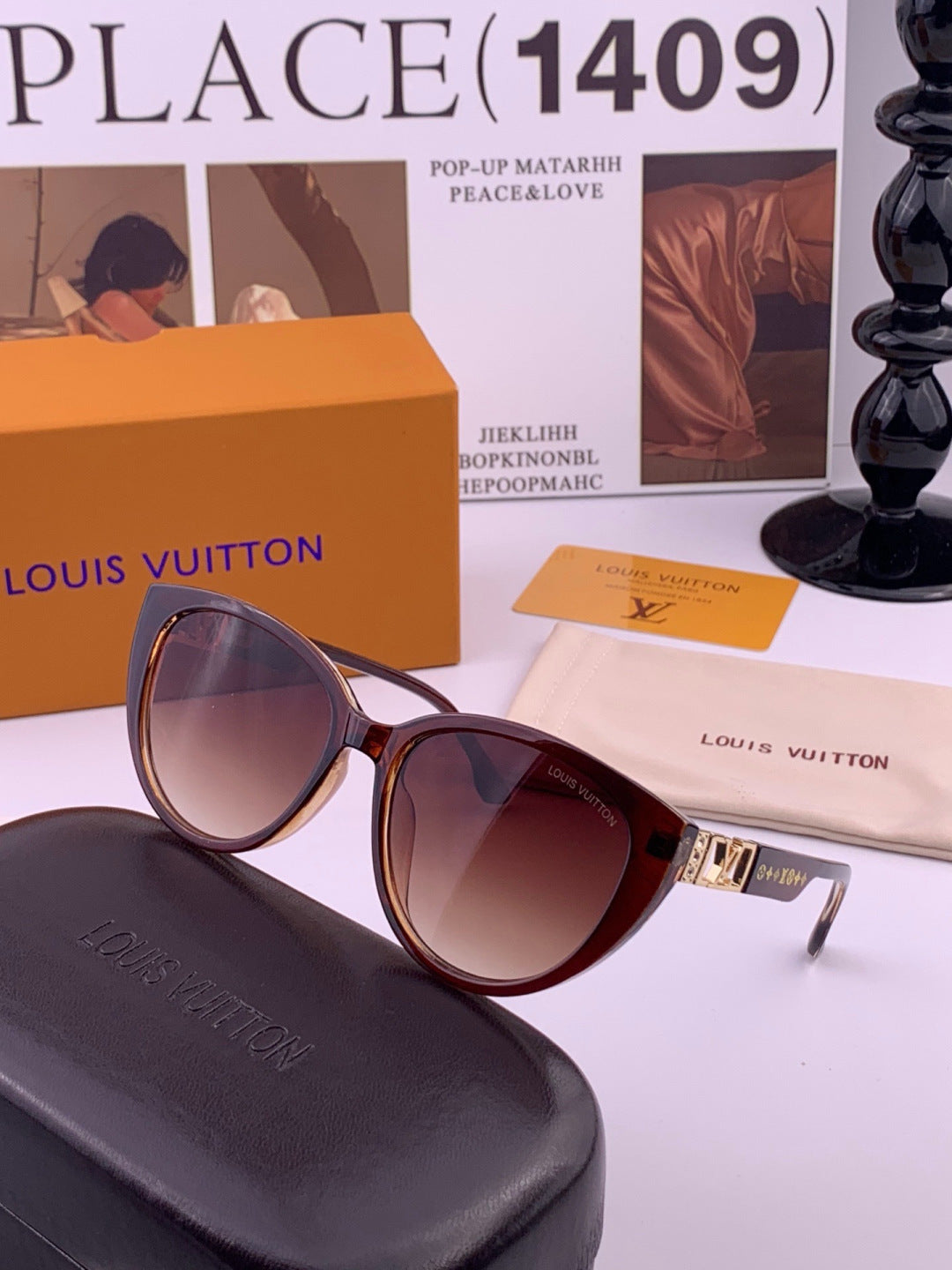 Louis Vuitton L26900 Square Black Lens Sunglasses for Women - 486196 - detail image 4