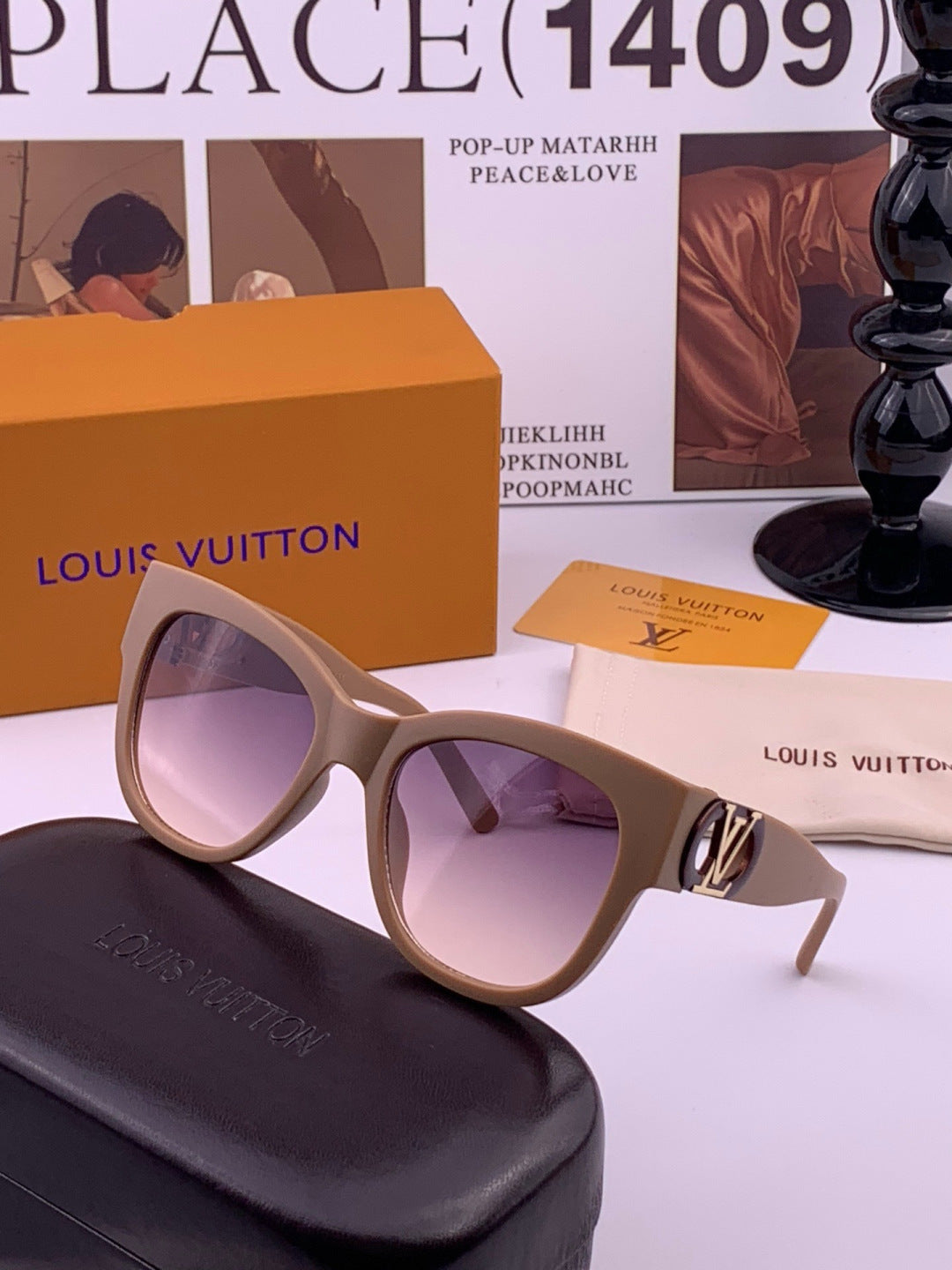 Louis Vuitton L07002 Square Purple Lens Sunglasses for Women - detail image 2