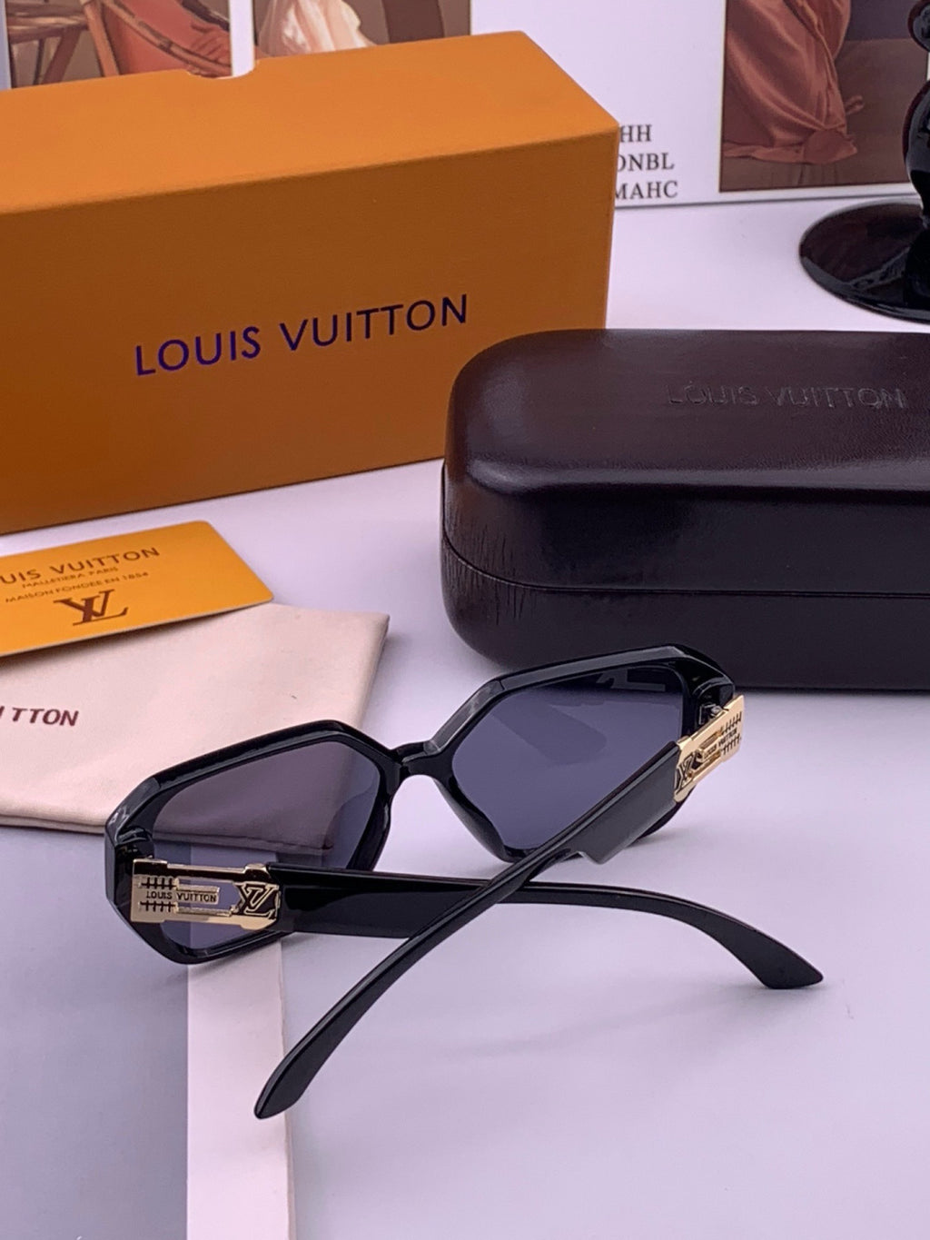 Louis Vuitton L17001 Square Black Lens Sunglasses for Women - detail image 6