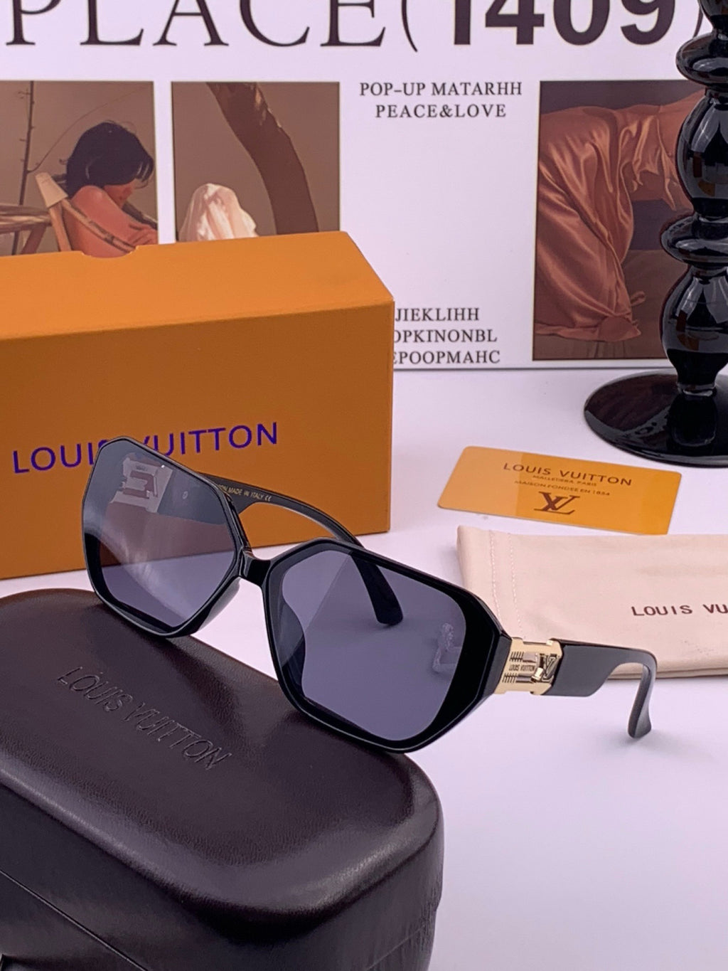 Louis Vuitton L17001 Square Black Lens Sunglasses for Women - detail image 2