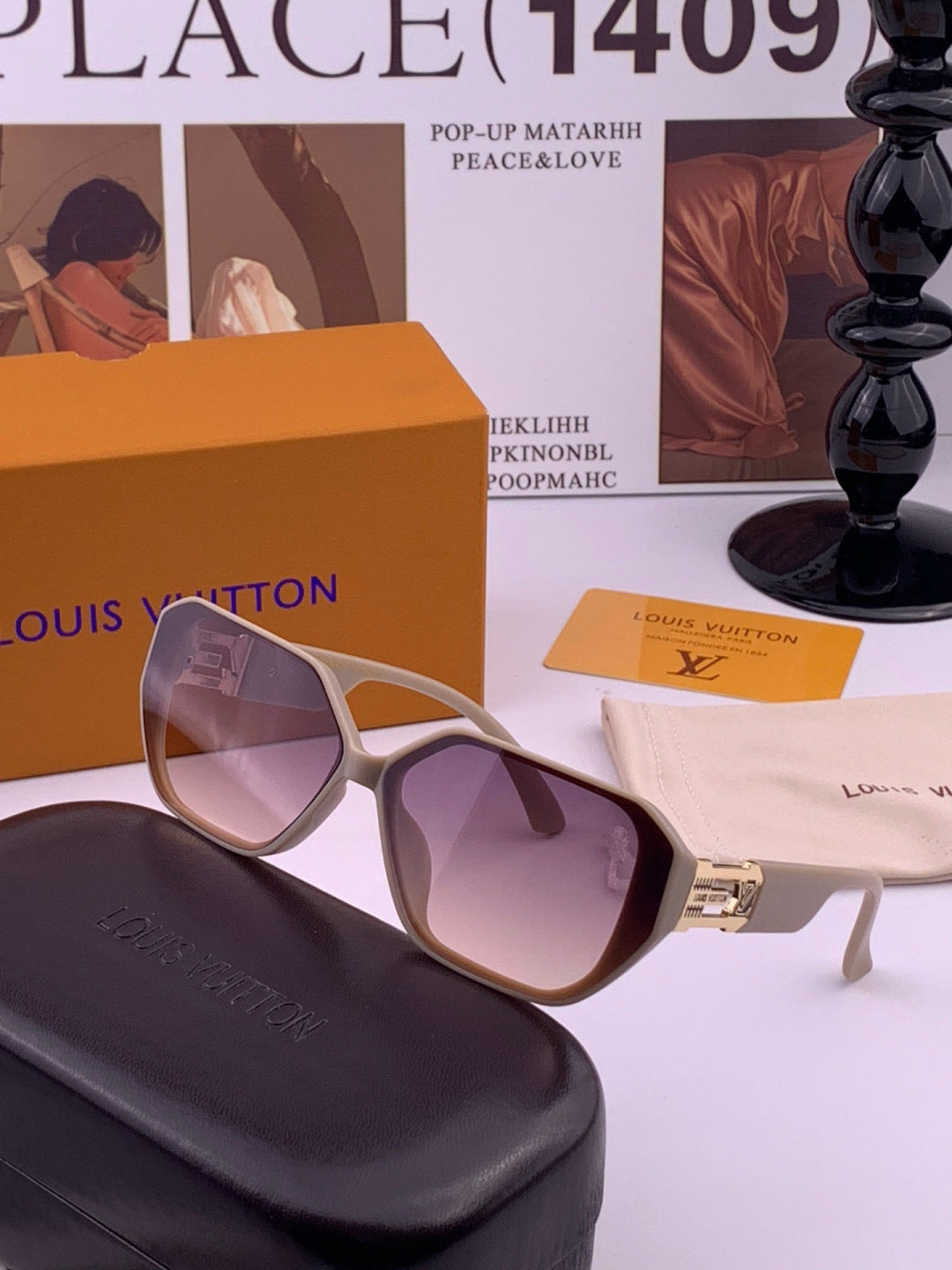 Louis Vuitton L17001 Square Purple Lens Sunglasses for Women - detail image 2