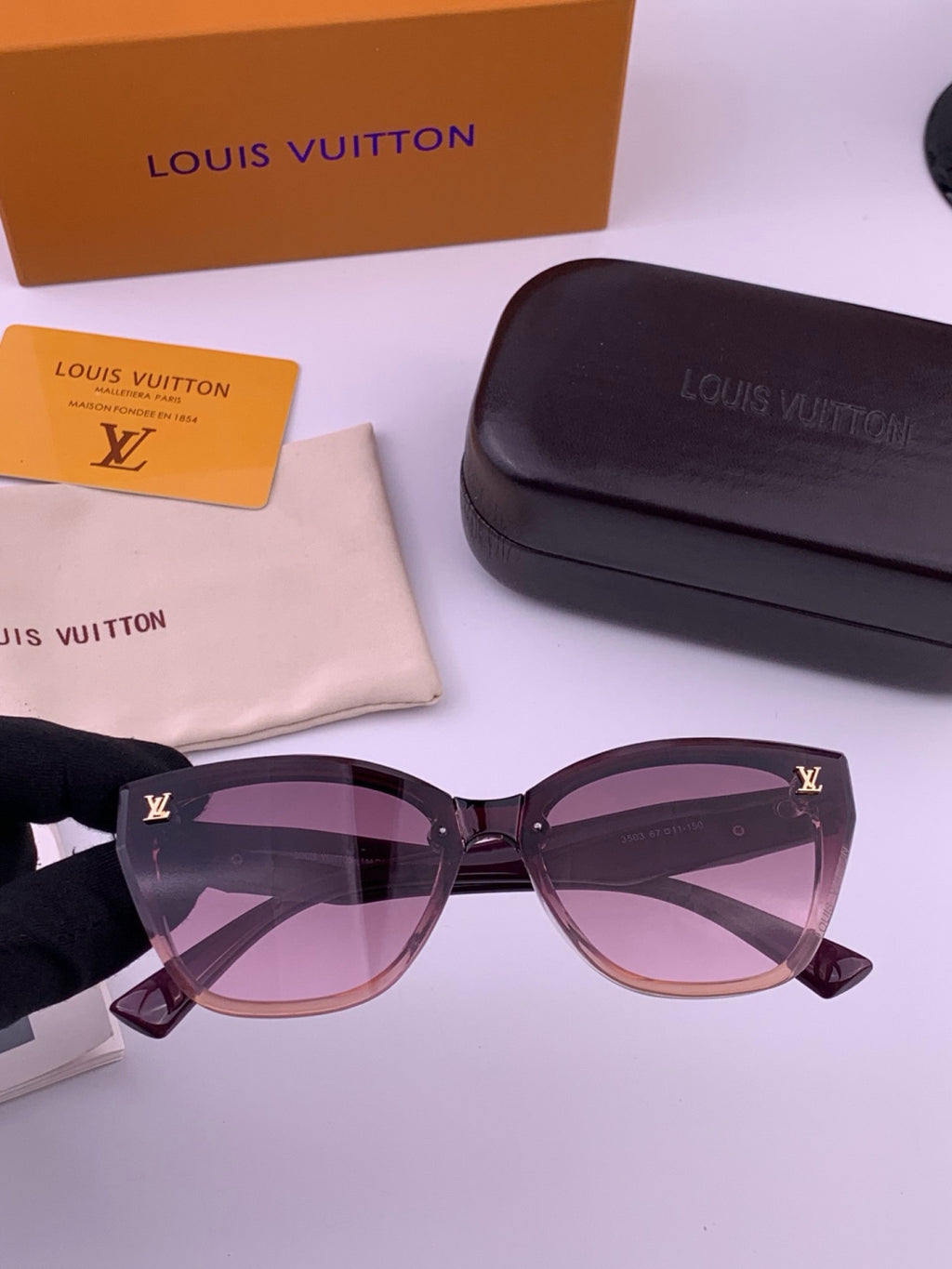 Louis Vuitton Fashion Gold Lens Sunglasses for Men & Women - 486186 - detail image 2