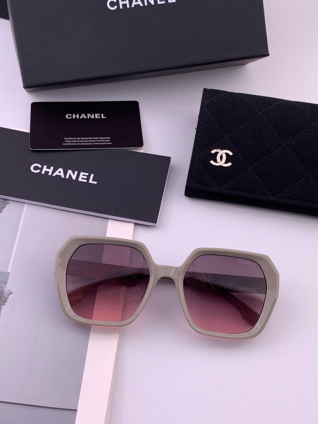 Chanel CH84022 Oversized Black Lens Sunglasses for Men & Women - detail image 7