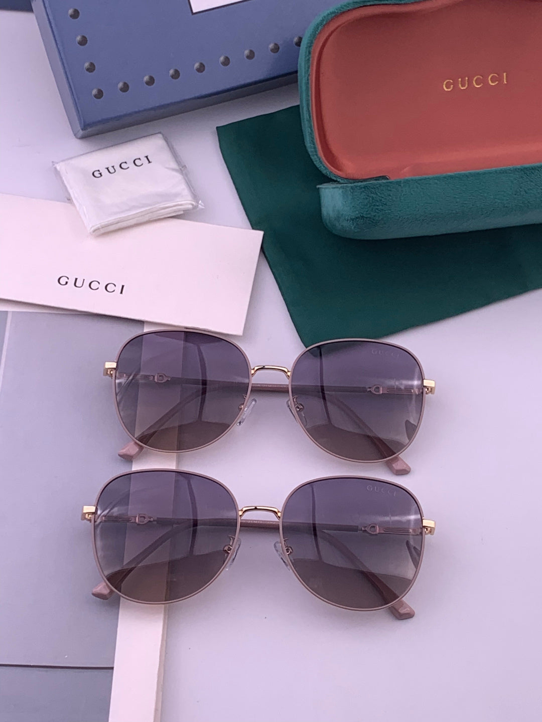 Gucci G8821 Polarized Oversized Black Lens Sunglasses for Men & Women - detail image 7