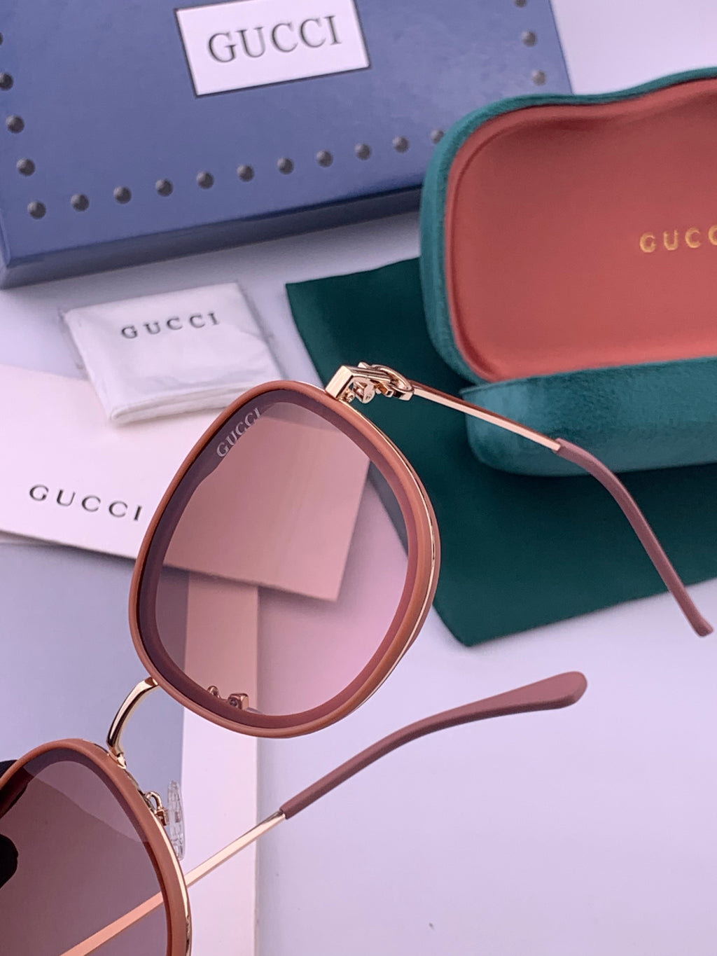 Gucci G9680 Polarized Fashion Gold Lens Sunglasses for Men & Women - detail image 3