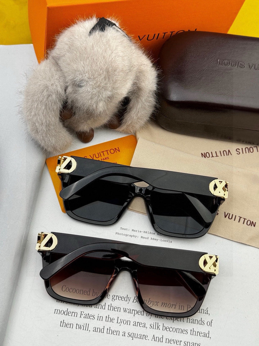 Louis Vuitton L95801 Square Brown Lens Sunglasses for Women - detail image 4