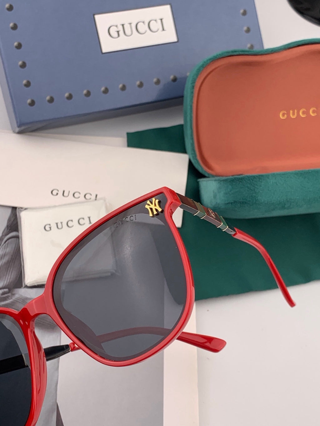 Gucci G15501 Polarized Round Gold Lens Sunglasses for Men & Women - detail image 2