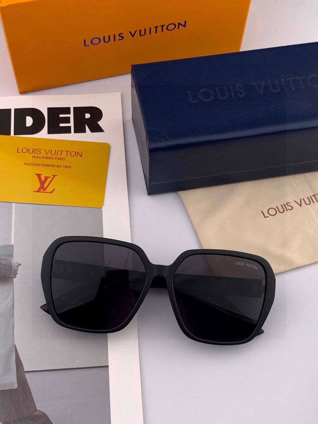 Louis Vuitton L3305 Square Red Lens Sunglasses for Men & Women - detail image 3