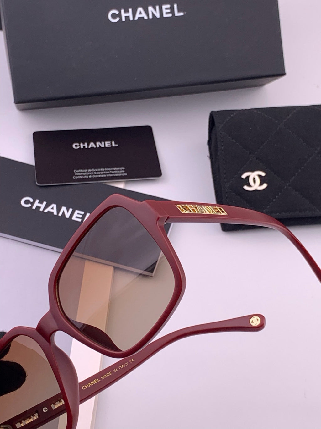 Chanel CH27002 Fashion Red Lens Sunglasses for Men & Women - detail image 3