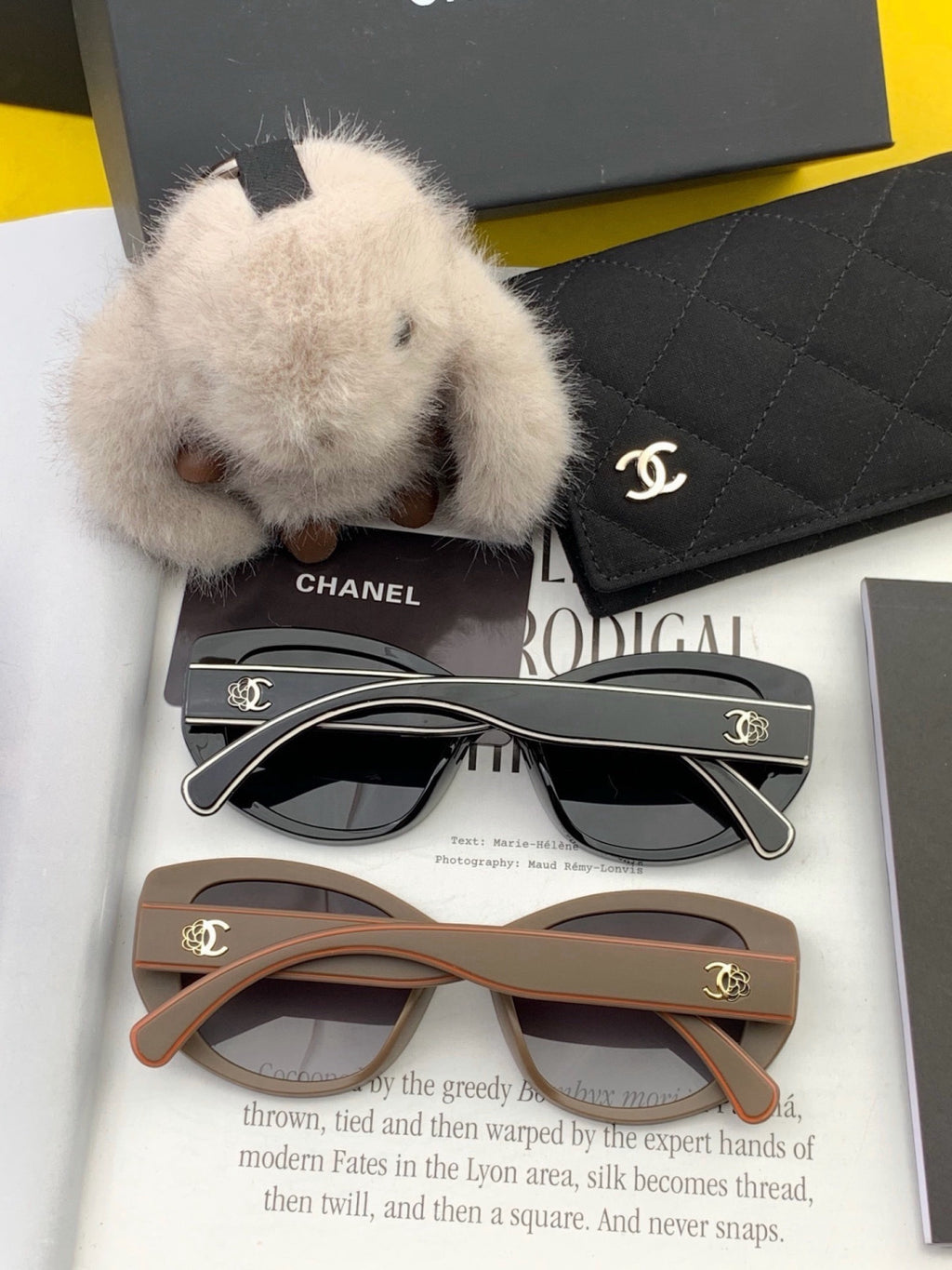 Chanel CH3991 Polarized Round Silver Lens Sunglasses for Women - detail image 6