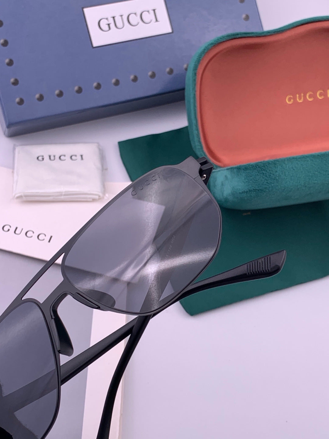 Gucci G2807 Polarized Aviator Gold Lens Sunglasses for Men - detail image 5