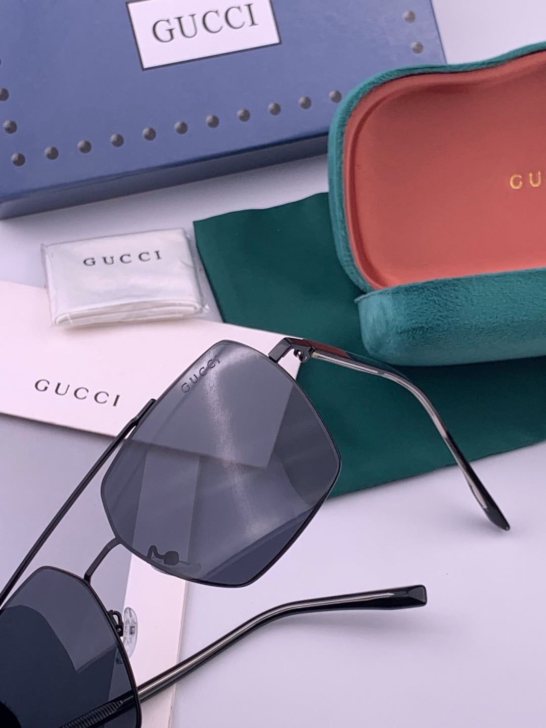 Gucci G5803 Polarized Aviator Black Lens Sunglasses for Men - 486375 - detail image 3