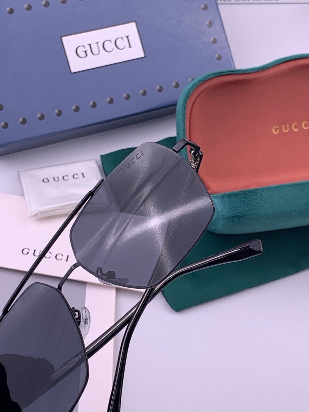 Gucci G5803 Polarized Aviator Black Lens Sunglasses for Men - 486375 - detail image 4