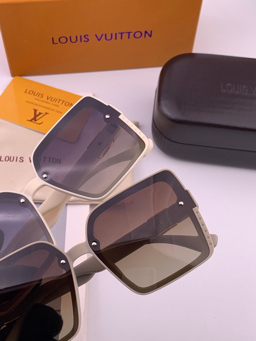 Louis Vuitton L1845 Polarized Square Black Lens Sunglasses for Men & Women - detail image 5