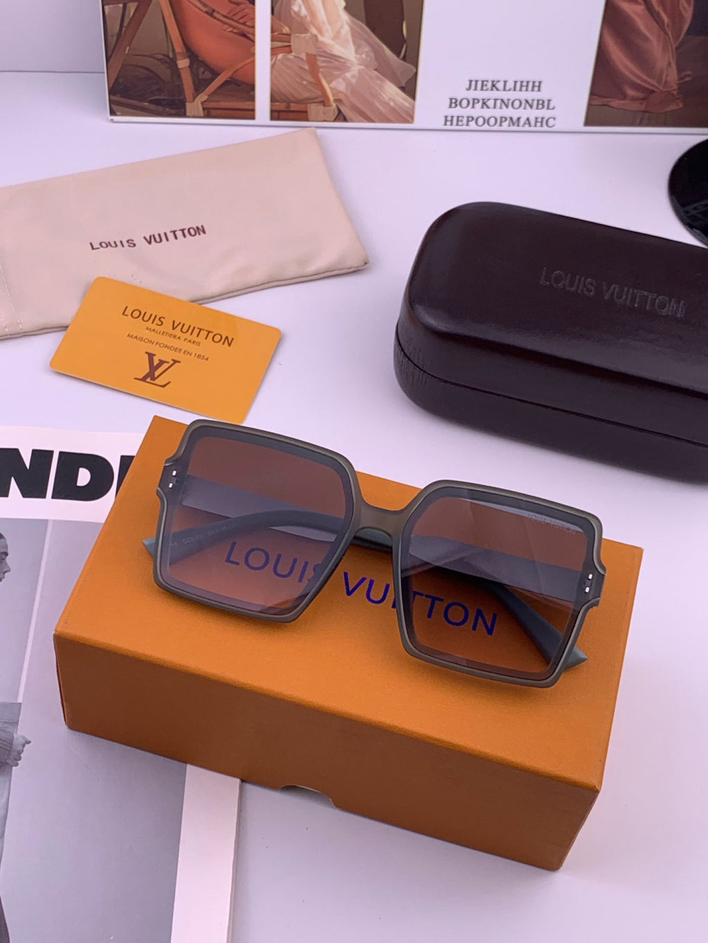 Louis Vuitton L1577 Polarized Square Gray Lens Sunglasses for Men & Women - detail image 8