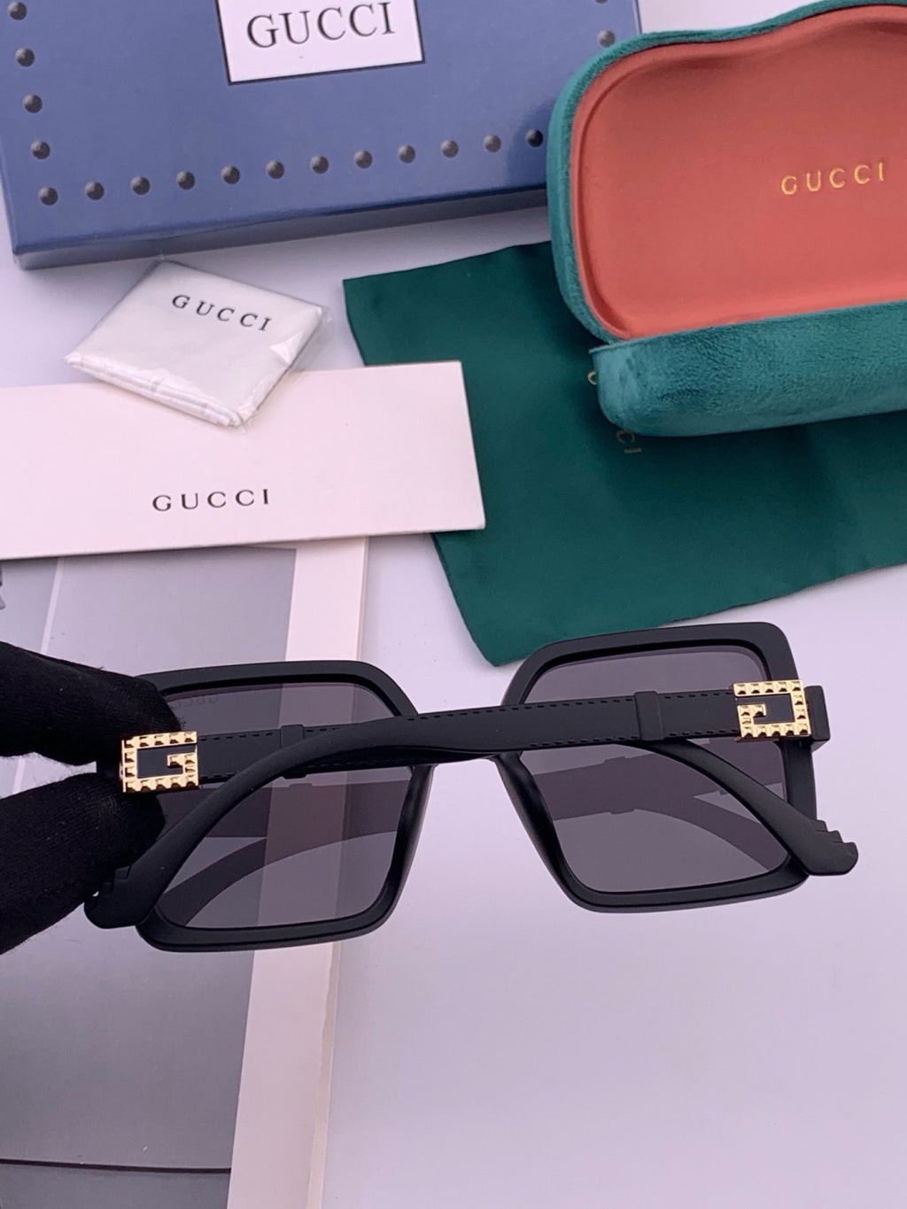 Gucci G3518 Polarized Fashion Black Lens Sunglasses for Women - detail image 3