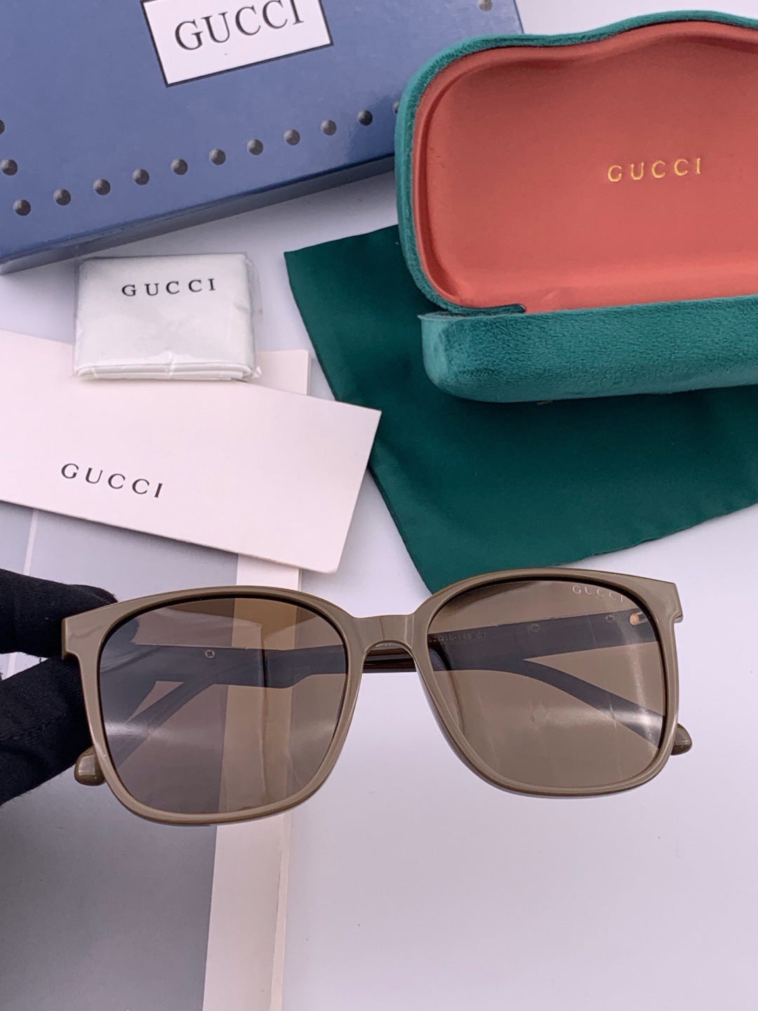 Gucci G92039 Polarized Fashion Gold Lens Sunglasses for Women - detail image 2
