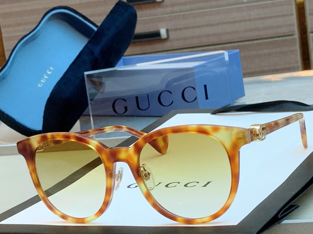 Gucci GG1073 Acetate Cat-Eye Black Lens Sunglasses for Men & Women - detail image 5