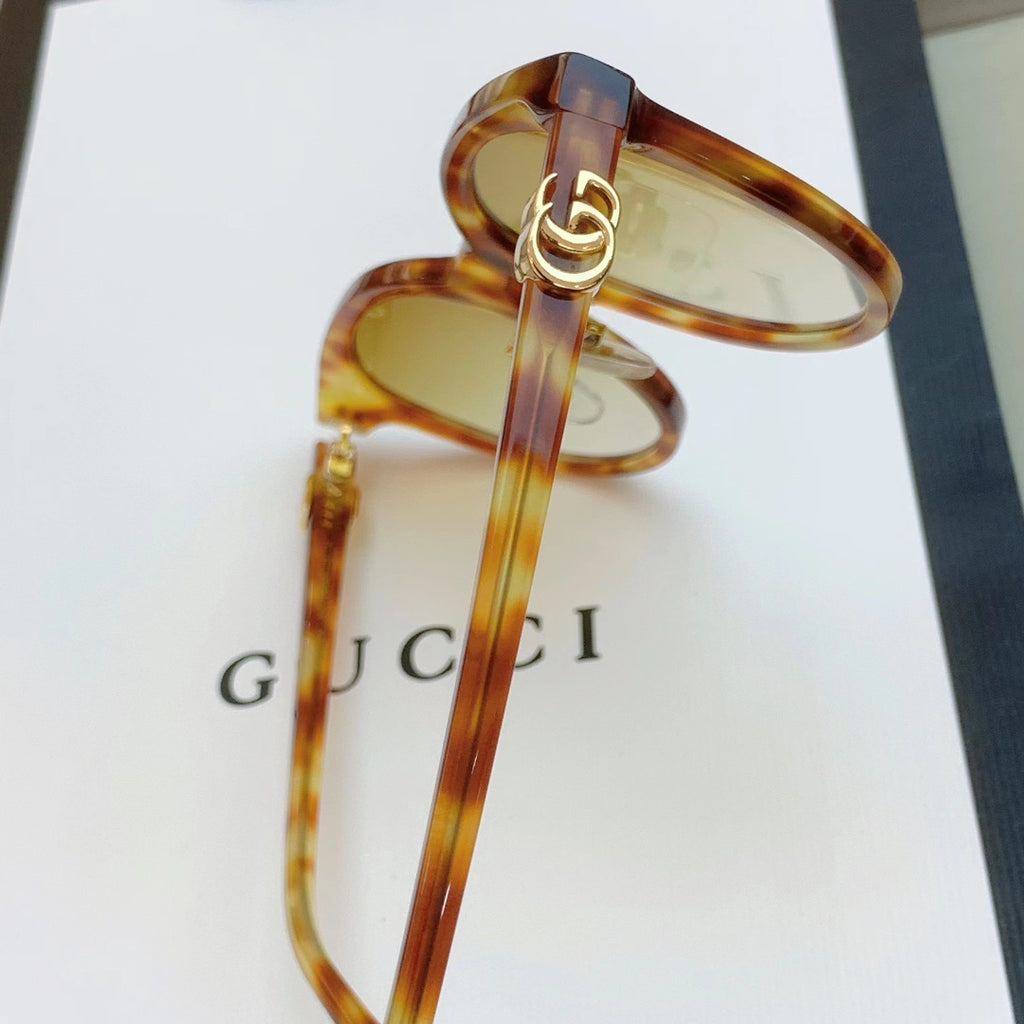 Gucci GG1073 Acetate Cat-Eye Black Lens Sunglasses for Men & Women - detail image 8